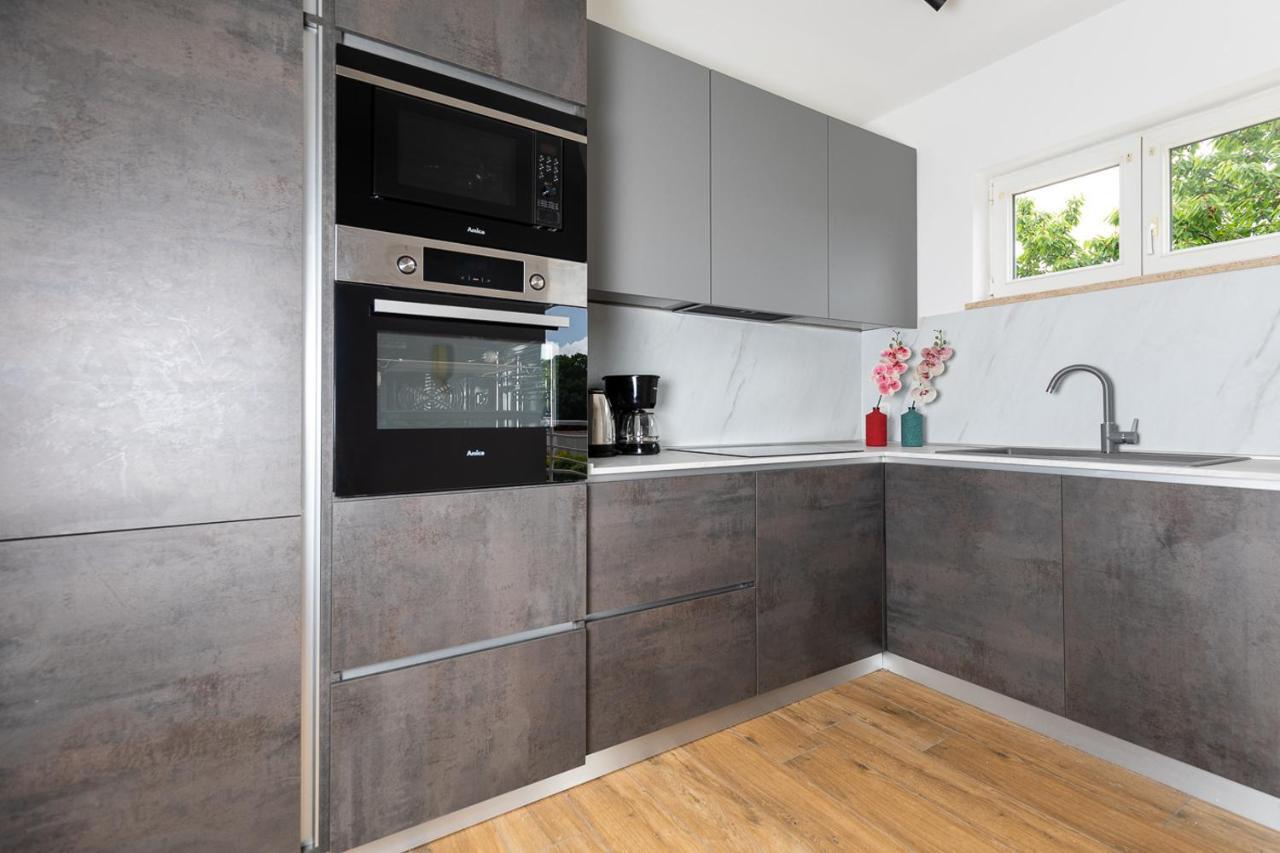 Apartment Dolly Completely Renovated 2023 Rovinj Eksteriør bilde